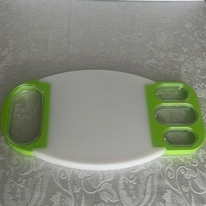 Weight Watcher’s Cutting Board with Removable Measuring Cups